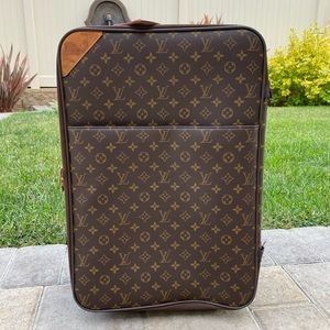 Louis Vuitton Pegase 55 rolling luggage suitcase